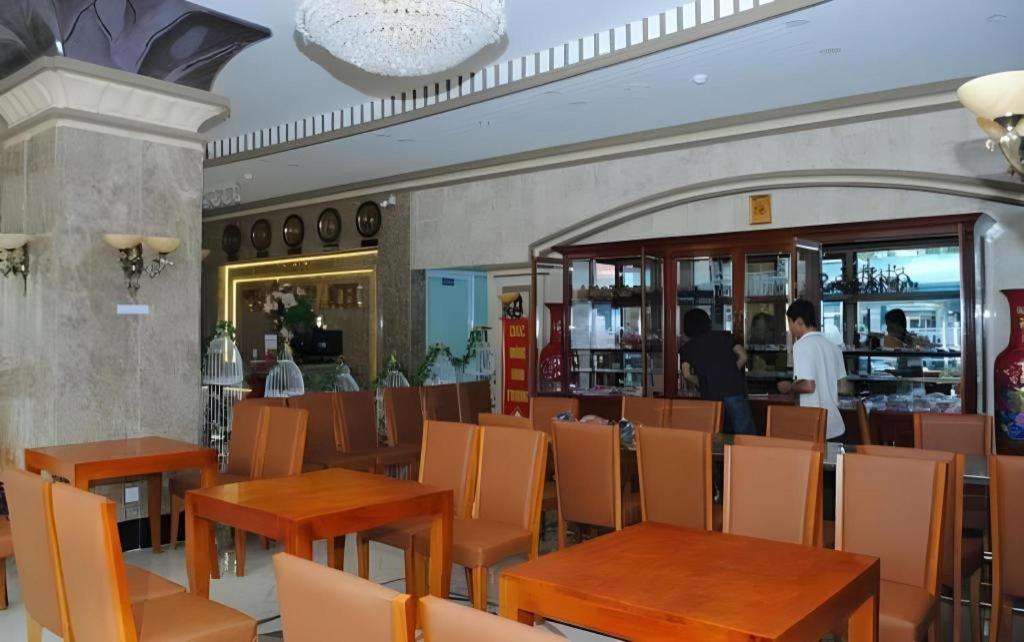 Tran Vinh Hotel Bac Lieu Exterior photo